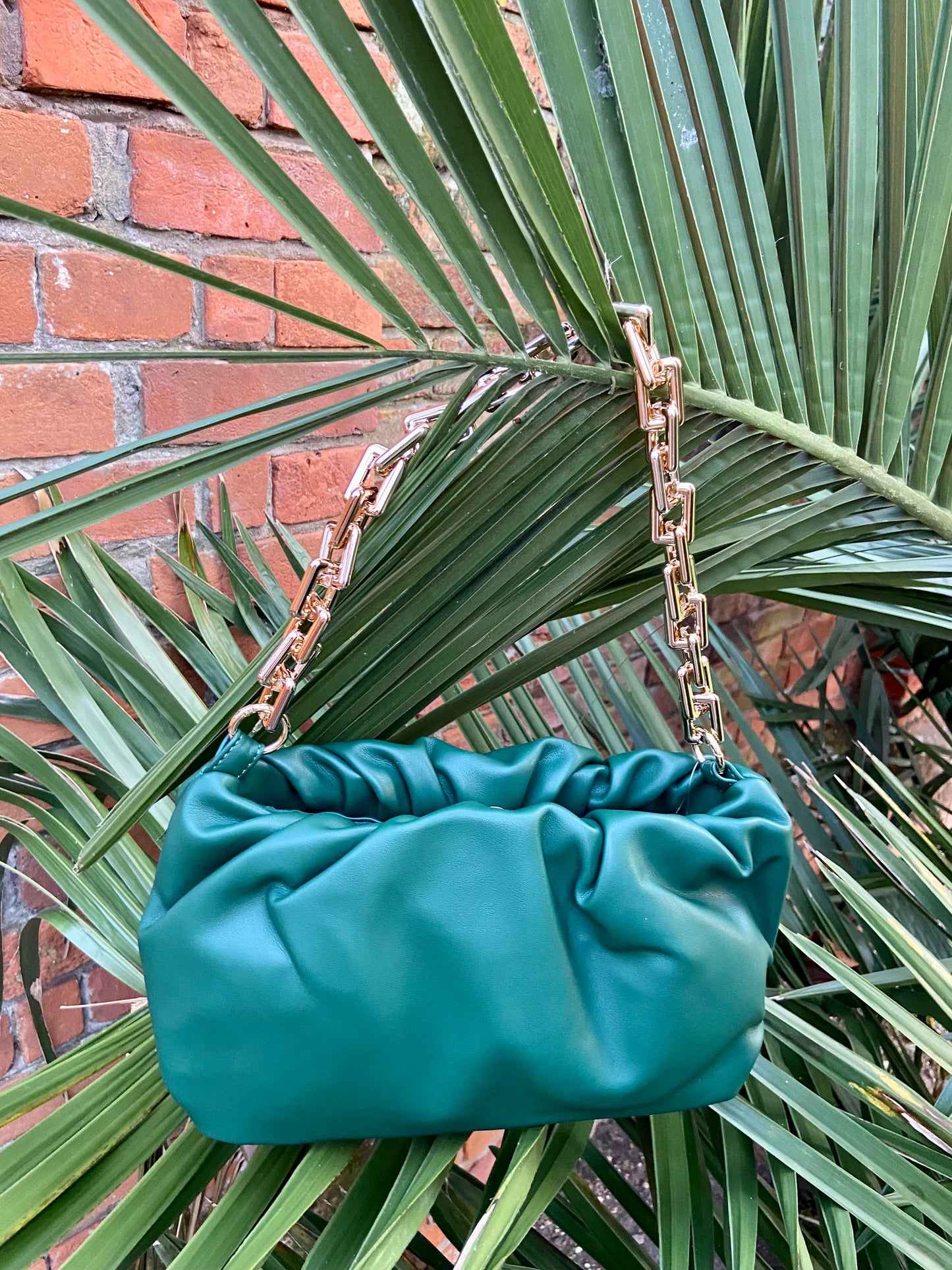 Emma Chunky Chain Pouch Bag - Green