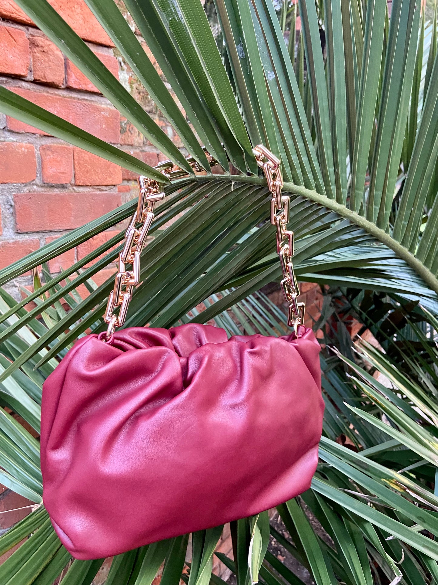 Emma Chunky Chain Pouch Bag - Burgundy