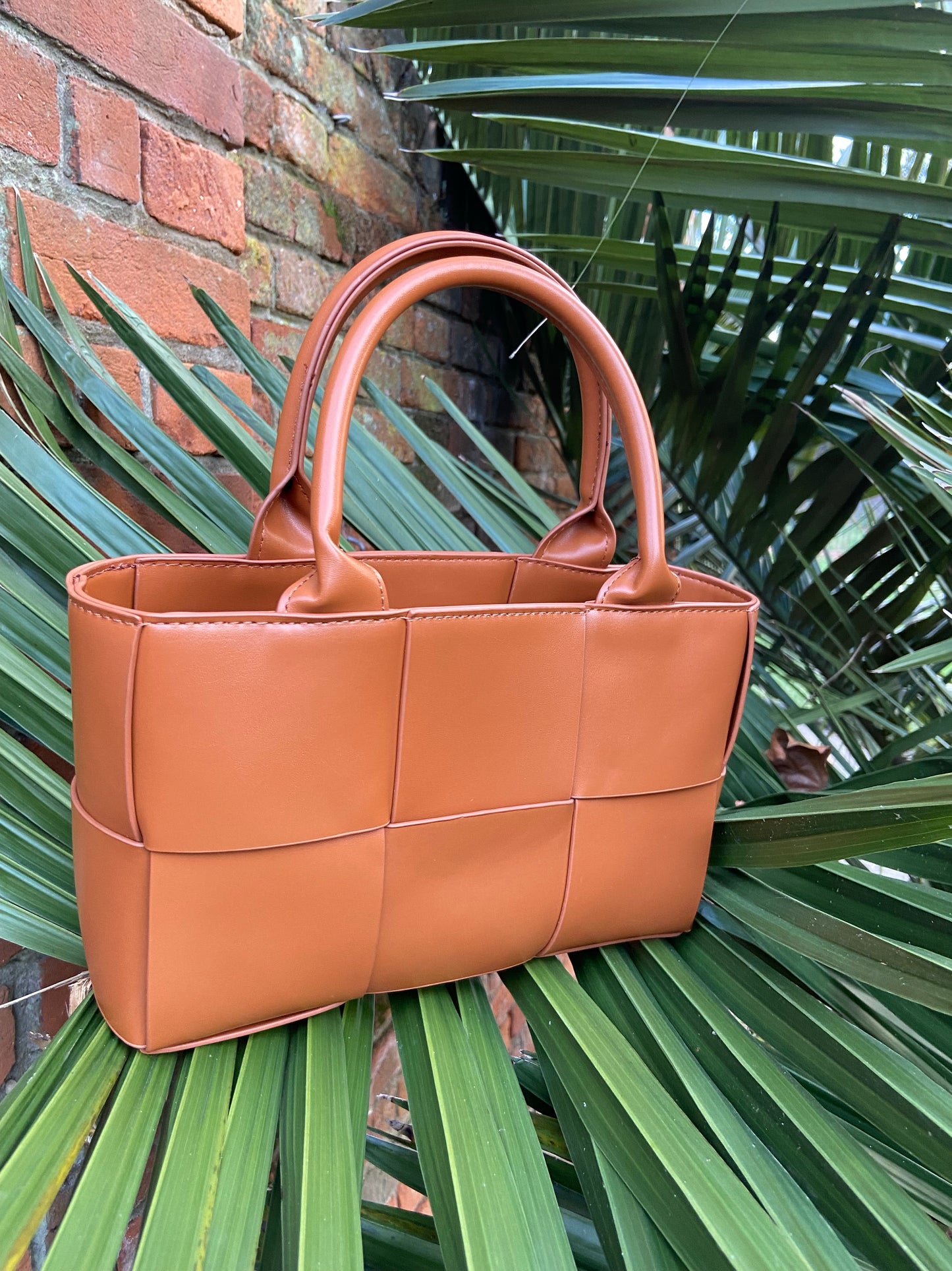 Jane Weave Tote - Tan