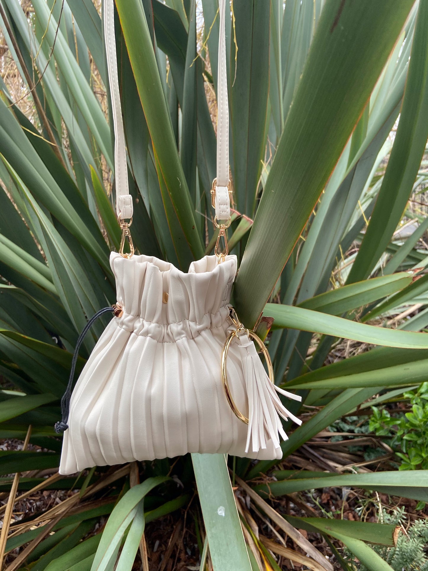 Hampstead - Beige Pleated Bag - Cione Boutique London